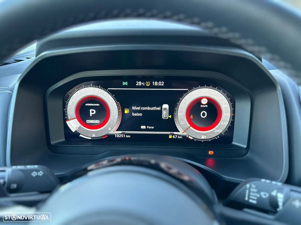 Nissan Qashqai 1.3 DIG-T N-Connecta Xtronic - 28