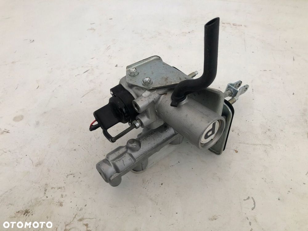 LEXUS RX450H IV 2017 SERWO POMPA HAMULCOWA - 2