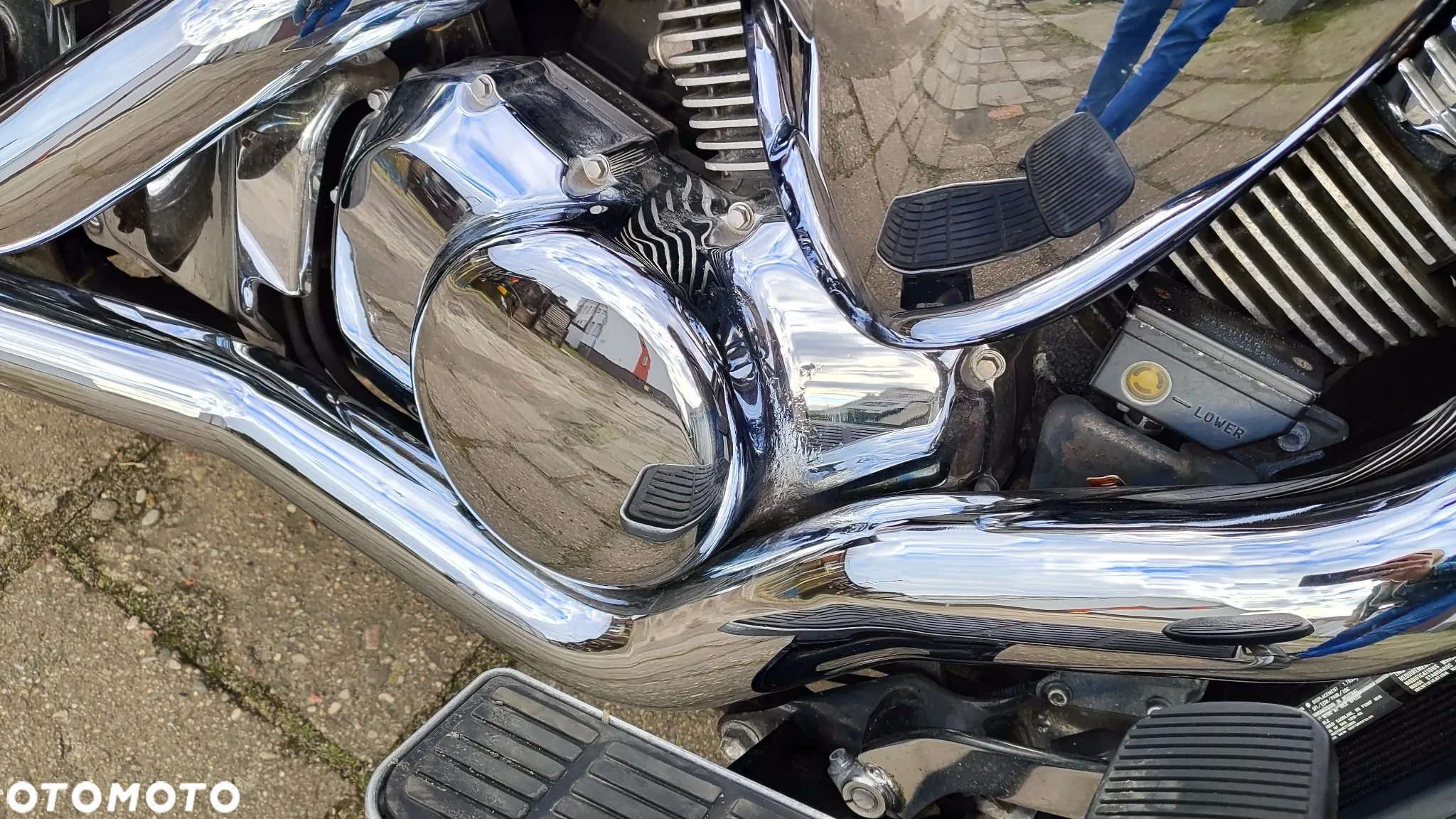 Suzuki Boulevard - 11