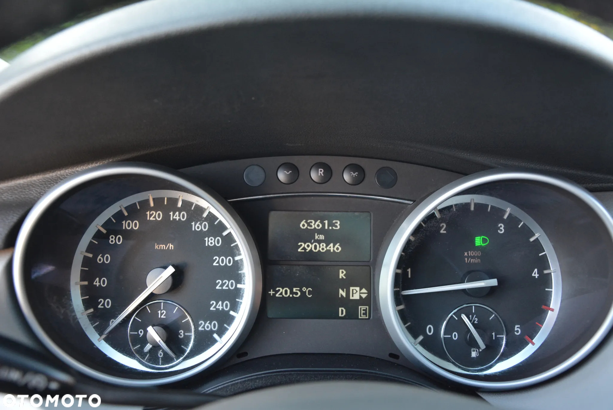 Mercedes-Benz Klasa R 300 CDI DPF BlueEFFICIENCY 7G-TRONIC - 27