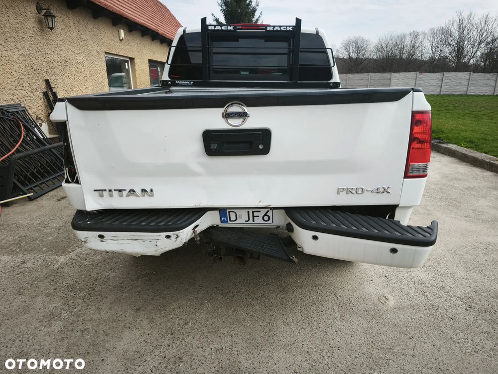 Nissan Titan 5.6 V8 SE Crew Cab - 15