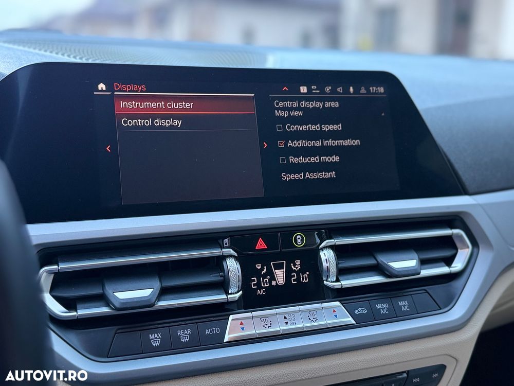 BMW Seria 3 330e Aut. - 32