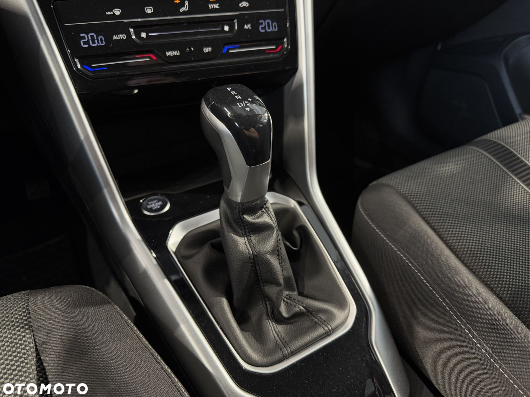 Volkswagen T-Roc - 26