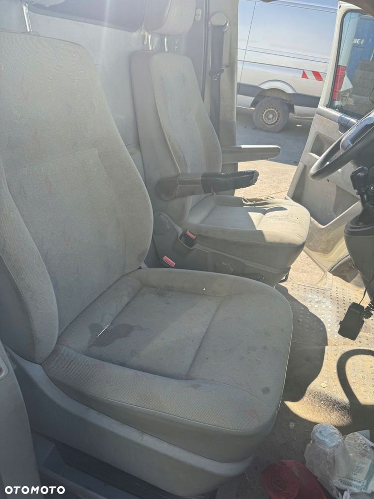 VW T5 T6 03-17r fotel pojedynczy L i P - 1