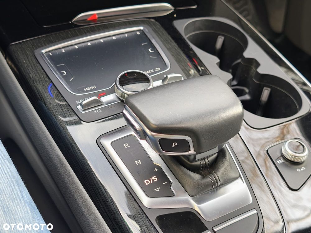 Audi Q7 3.0 TFSI Quattro Tiptronic - 29