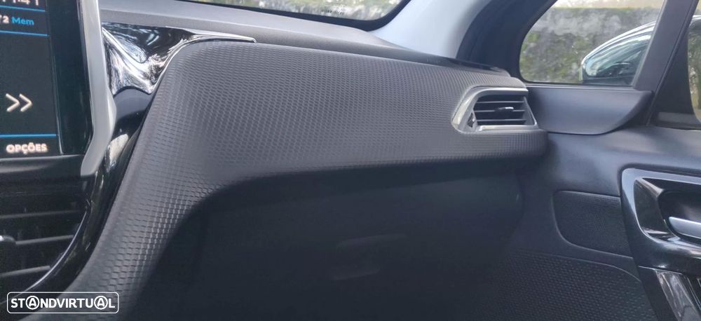 Peugeot 208 PureTech 82 Start & Stop Style - 40