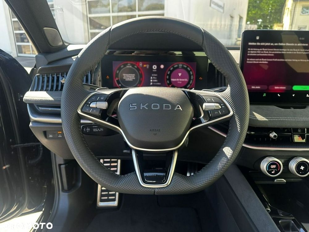 Skoda Superb 2.0 TDI SCR 4x4 Sportline DSG - 10