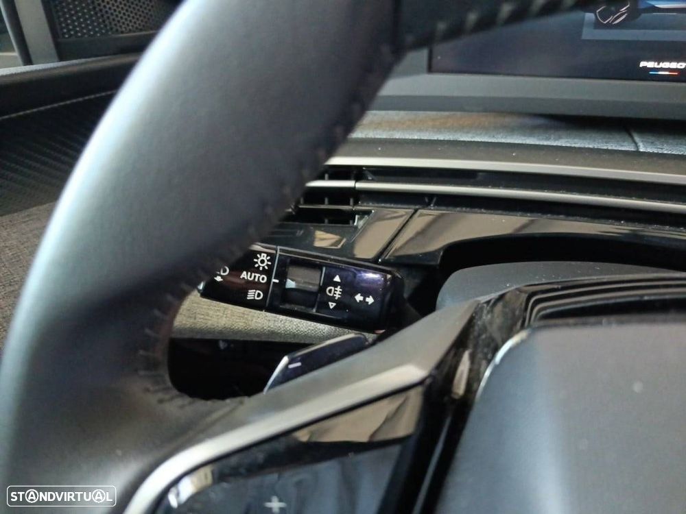 Peugeot 5008 1.2 Hybrid Allure e-DCS6 - 14