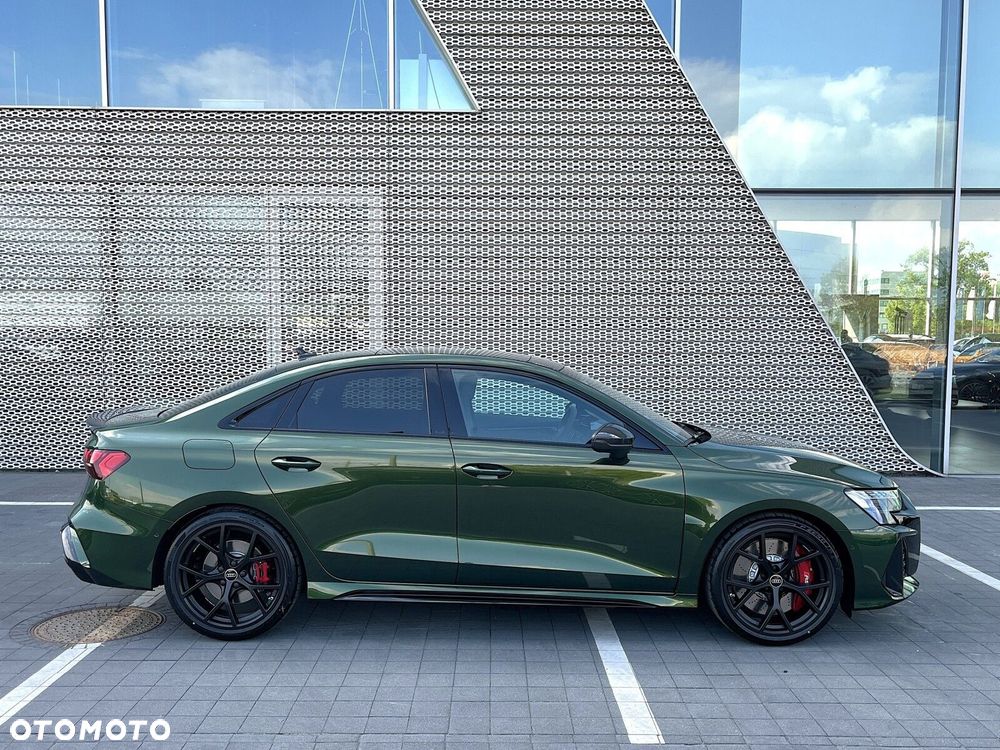 Audi RS3 Limousine - 7