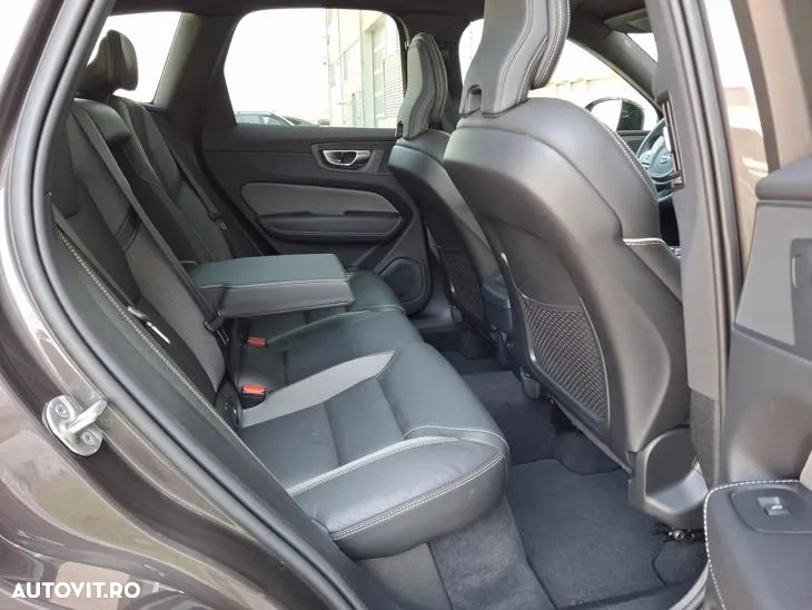 Volvo XC 60 B4 D AWD Geartronic Inscription - 14
