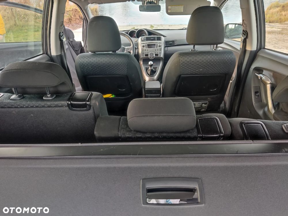 Toyota Verso 2.0 D-4D 7-Sitzer Life - 7