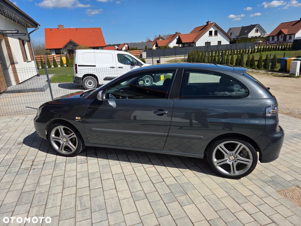 Seat Ibiza 1.8 20V T FR - 4