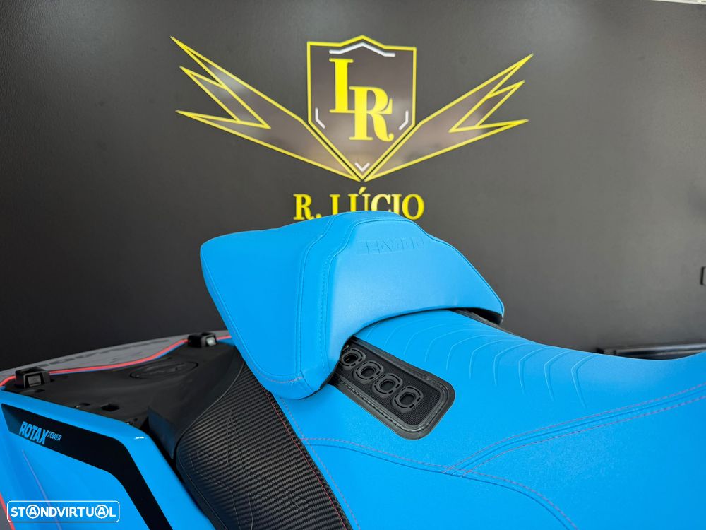 Sea-Doo RXP- X 325 - 21