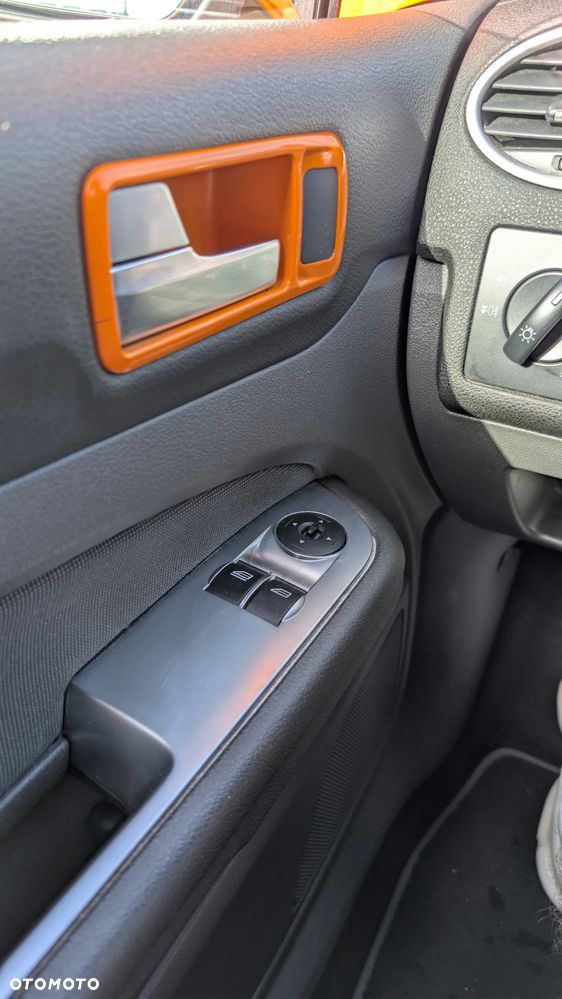 Ford Focus ST - 19