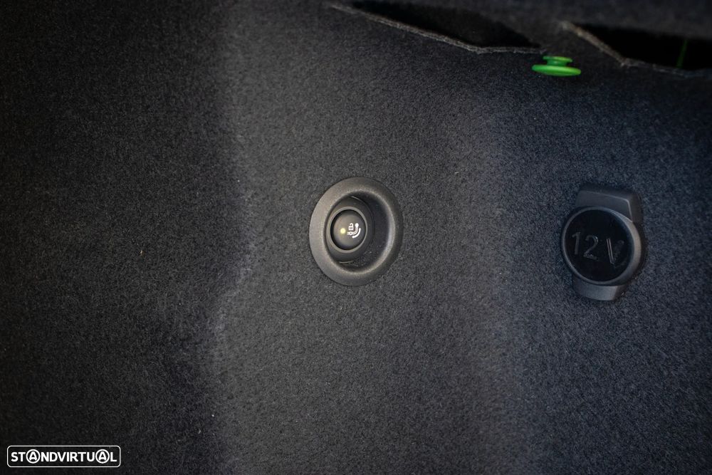 BMW 230xe Active Tourer Pack M - 52