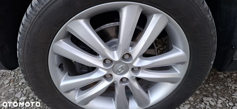 Hyundai ix35 - 24