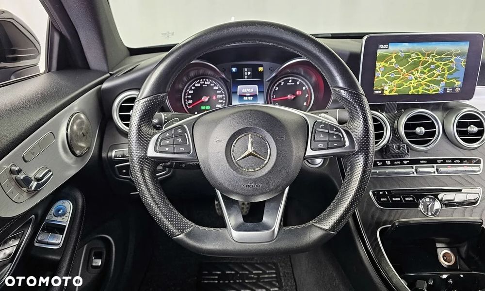 Mercedes-Benz Klasa C 200 9G-TRONIC AMG Line - 9