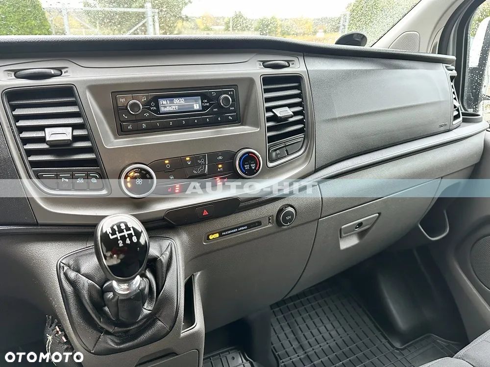 Ford Transit - 25