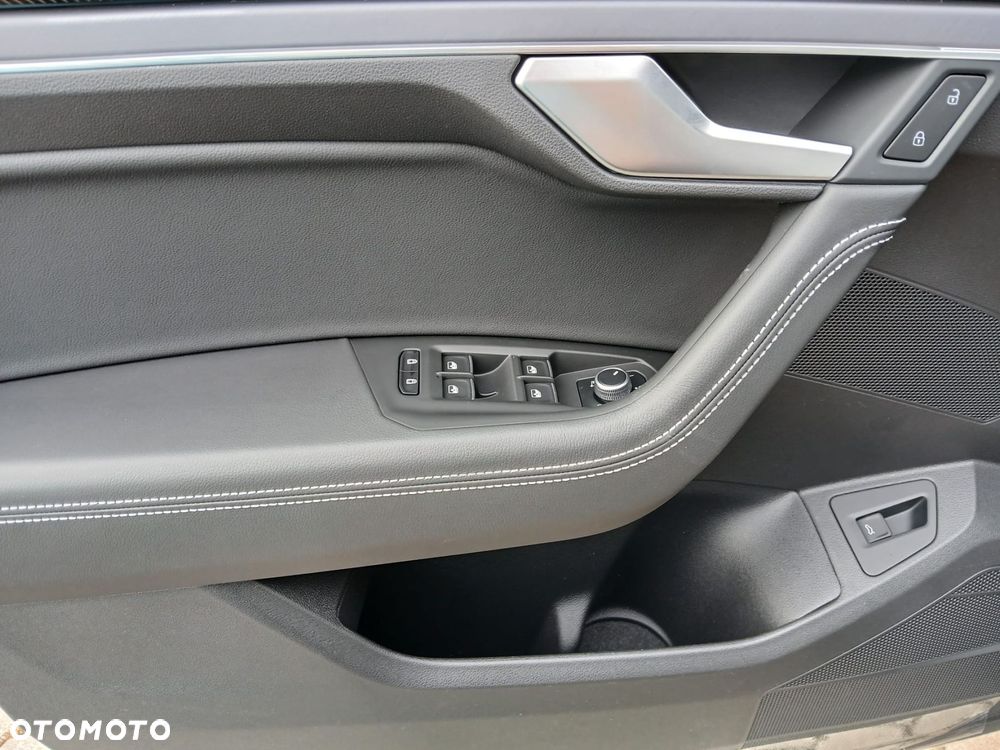 Volkswagen Touareg - 23