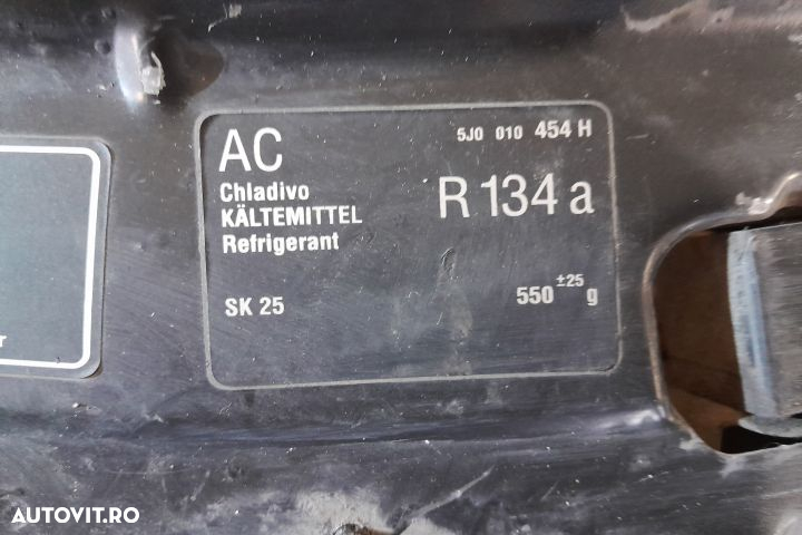 Trager / Calandru 5J0010454H 1.2 BENZINA Skoda Fabia 5J [facelift] [2 - 3