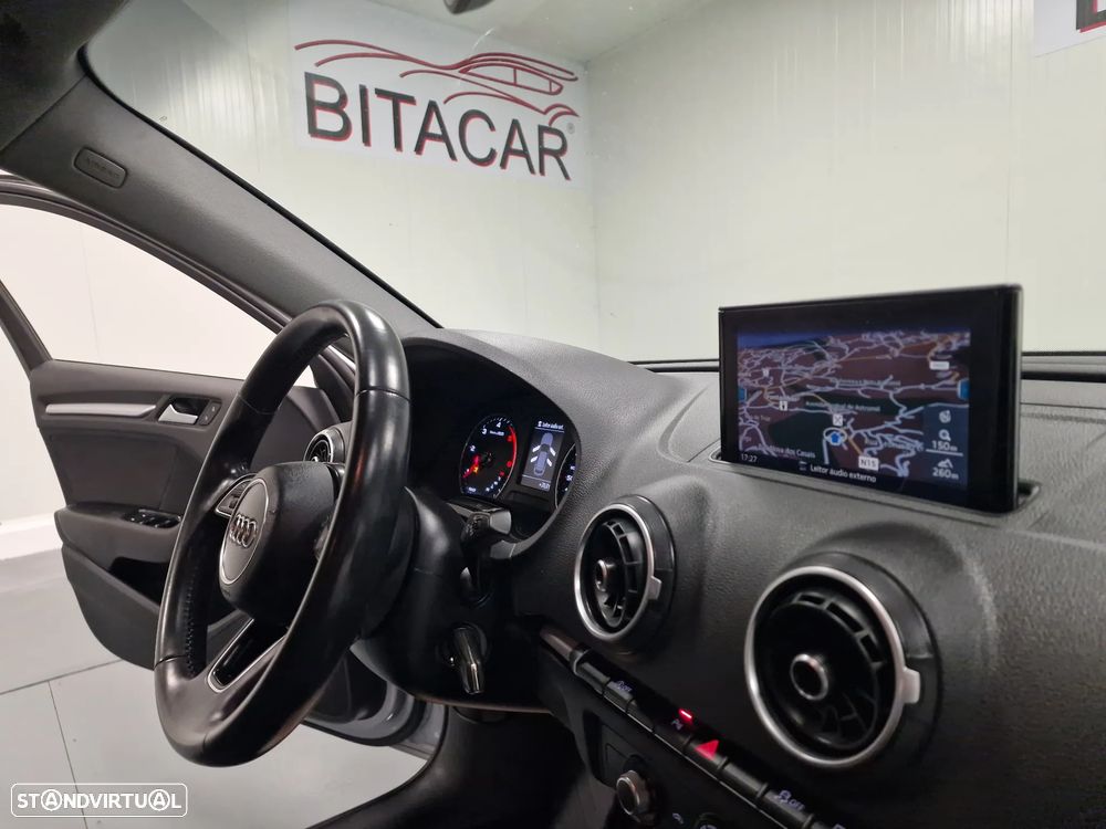 Audi A3 Sportback 1.6 TDI Design - 43