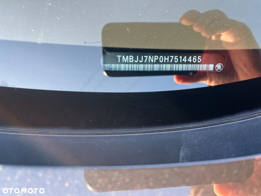 Skoda Superb 2.0 TDI Ambition DSG - 6