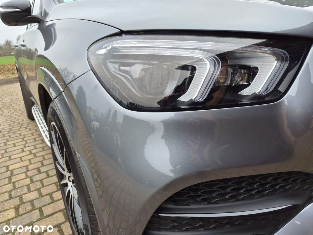 Mercedes-Benz GLE 350 e 4Matic 9G-TRONIC AMG Line - 24