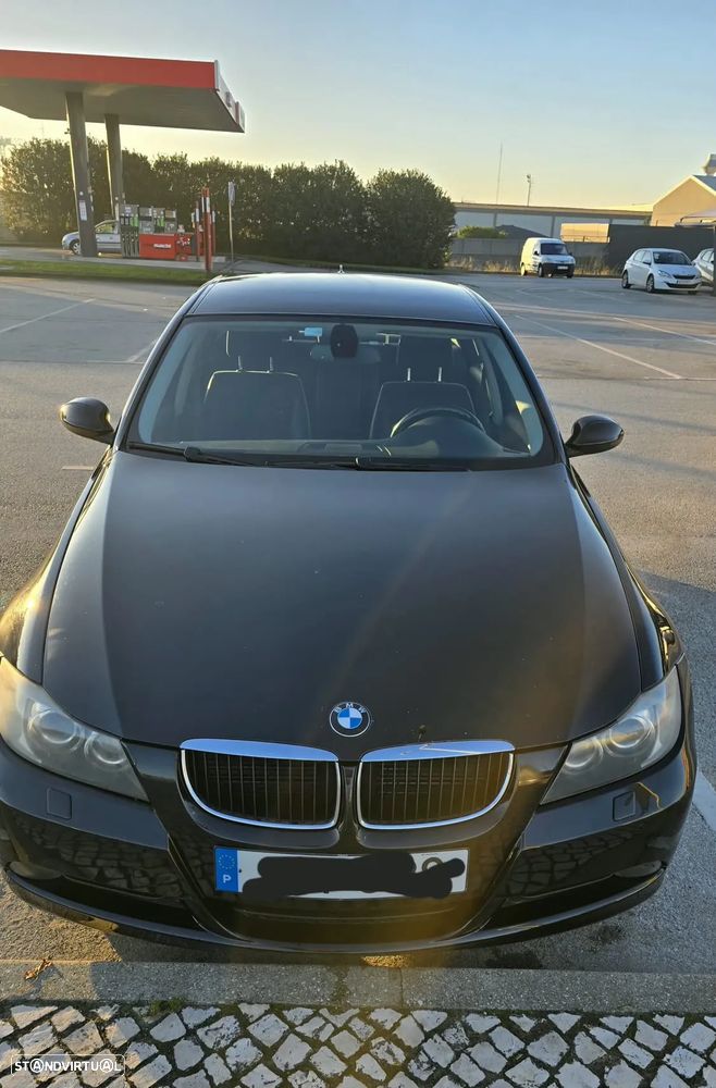 BMW 320 d Auto - 2
