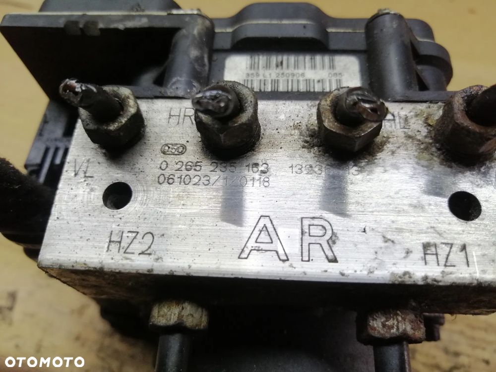 Opel Corsa D pompa hamulcowa 0265950402 13236013 plus wtyczka z wiązką - 9