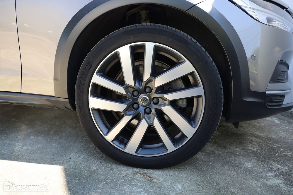 Volvo V90 Cross Country 2.0 B4 AWD - 6