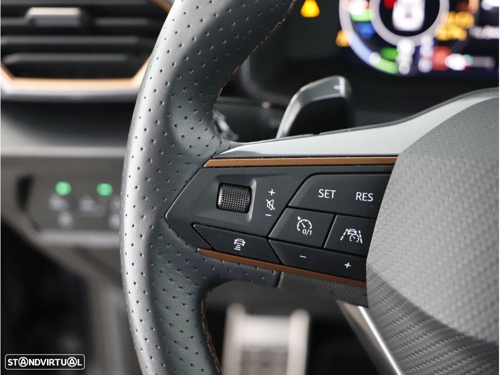 Cupra Formentor 1.4 e-Hybrid DSG VZ - 23
