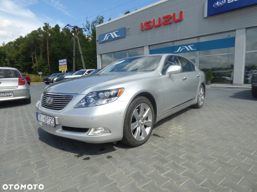 Lexus LS 600h L Superior - 9
