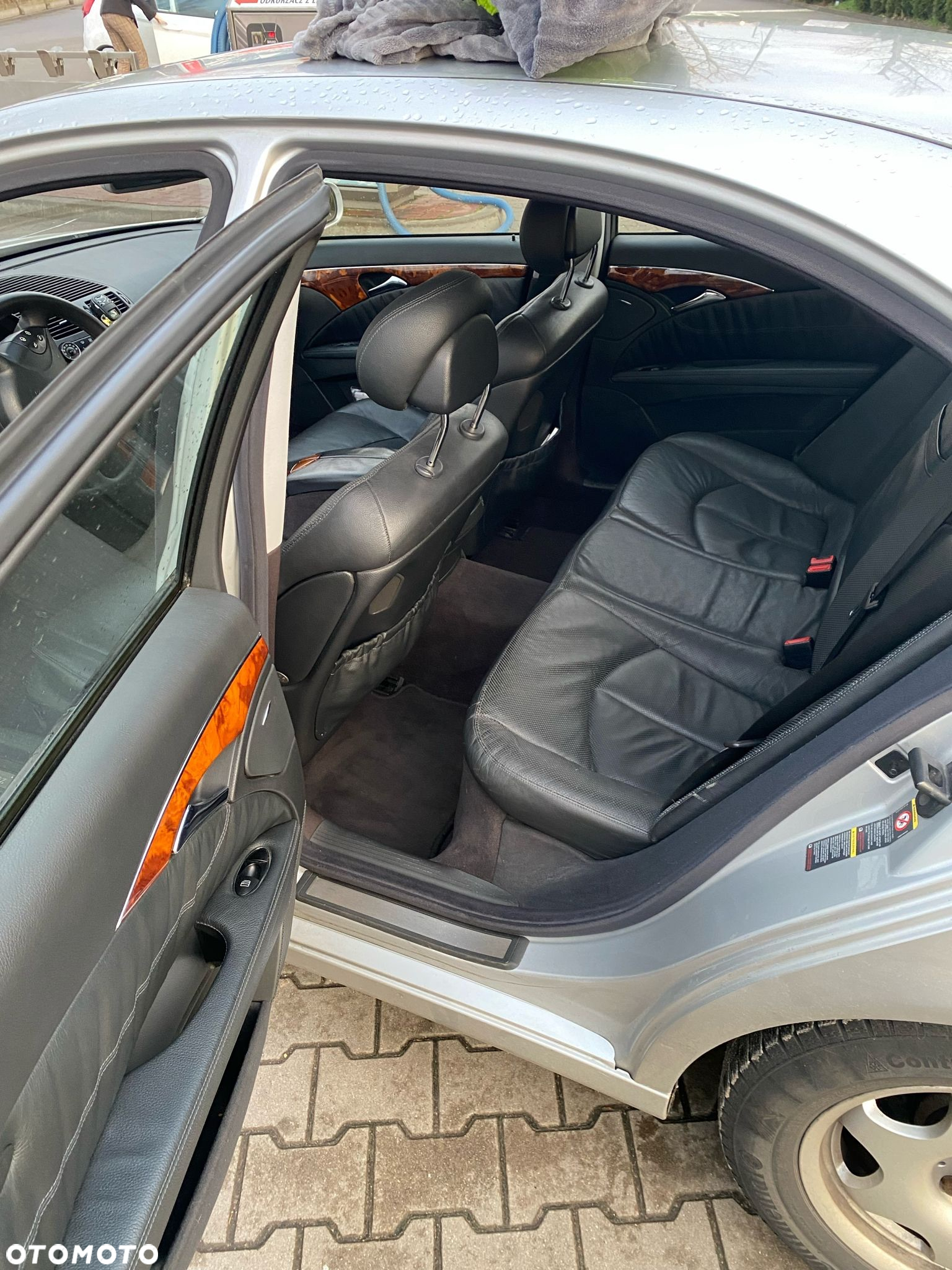 Mercedes-Benz Klasa E 320 T Elegance - 14