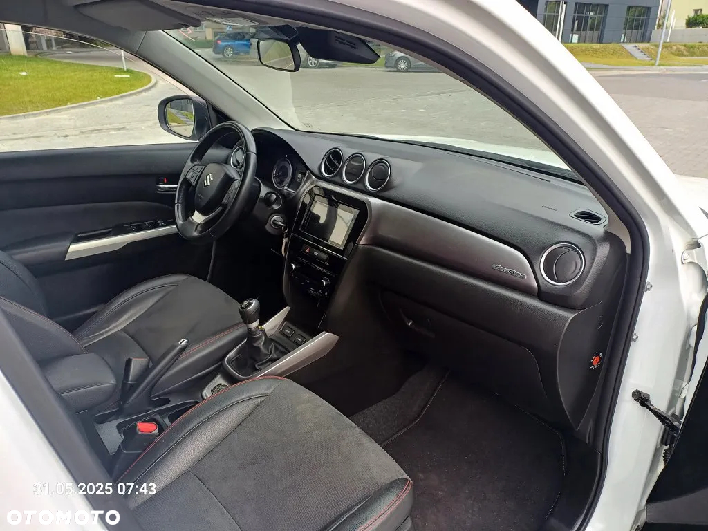 Suzuki Vitara 1.4 Boosterjet Hybrid Comfort+ - 15