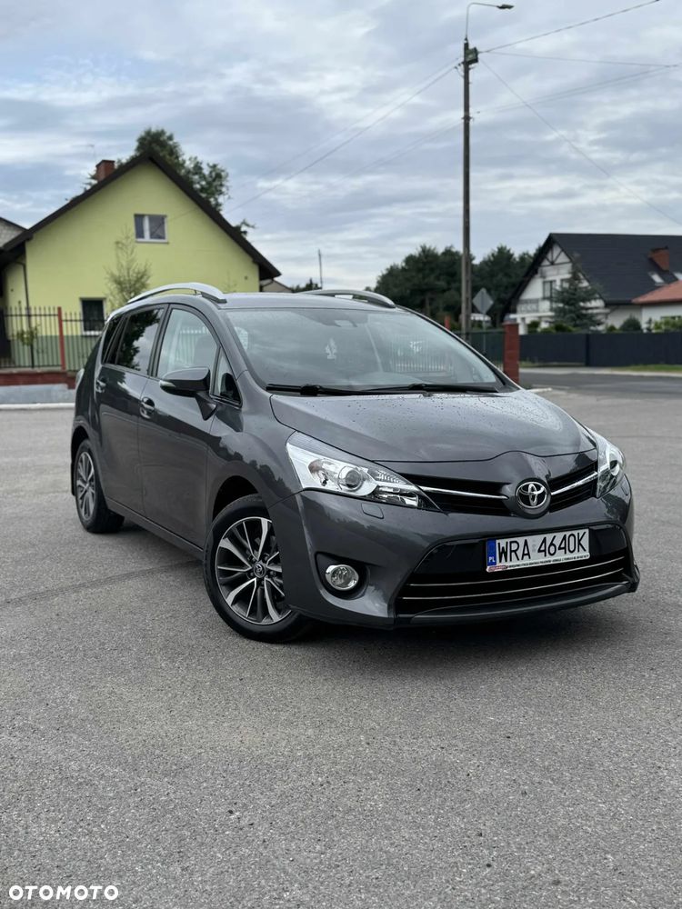 Toyota Verso 1.8 Premium 7os - 2