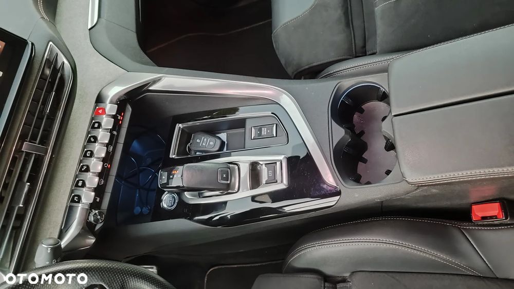 Peugeot 3008 BlueHDi 130 Stop & Start EAT8 GT Pack - 24