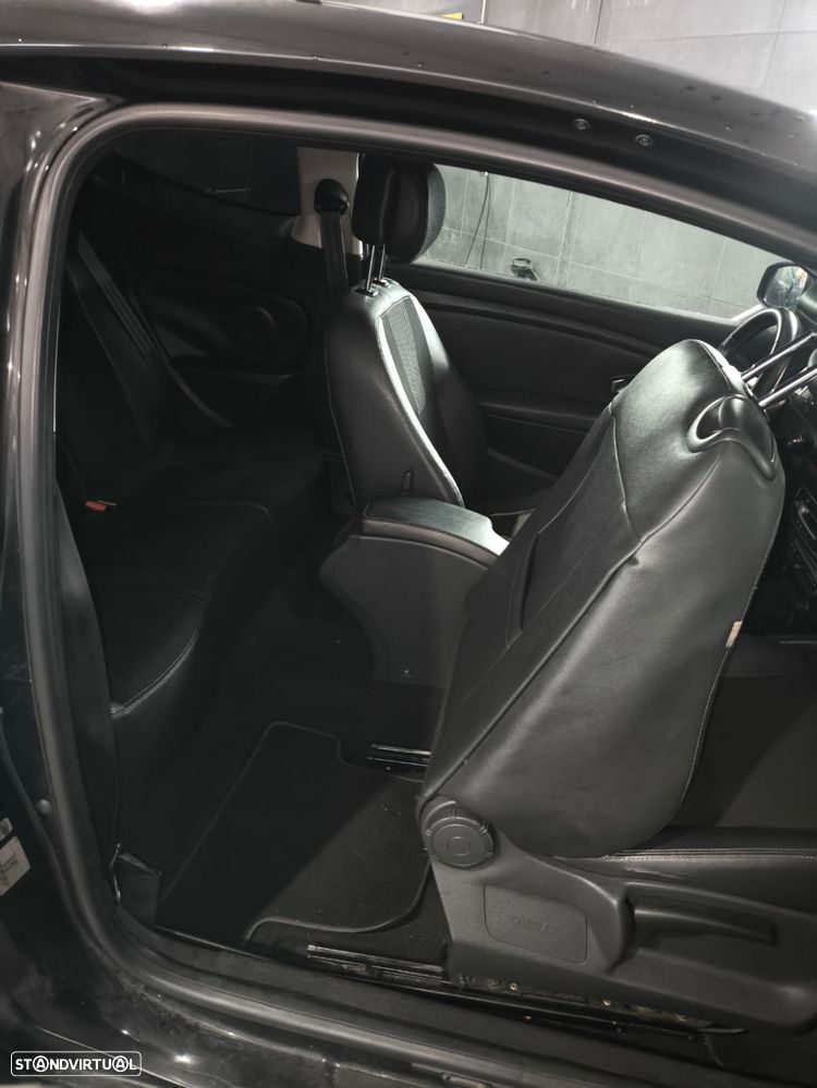 Renault Mégane 2.0 dCi Dynamique S - 11