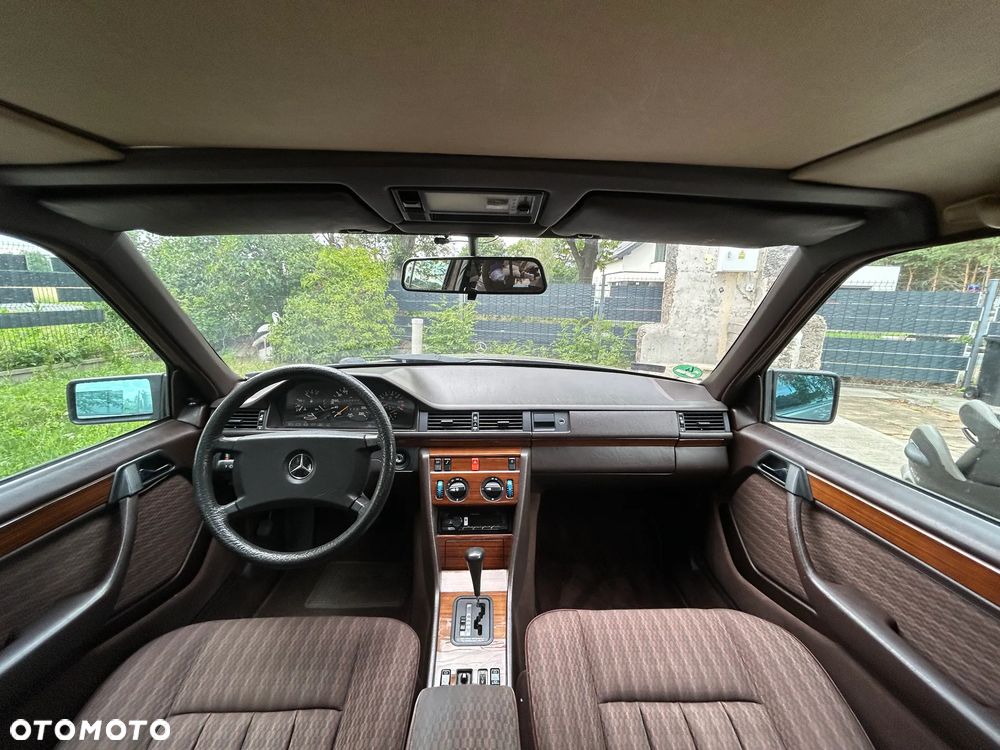 Mercedes-Benz Klasa E - 11