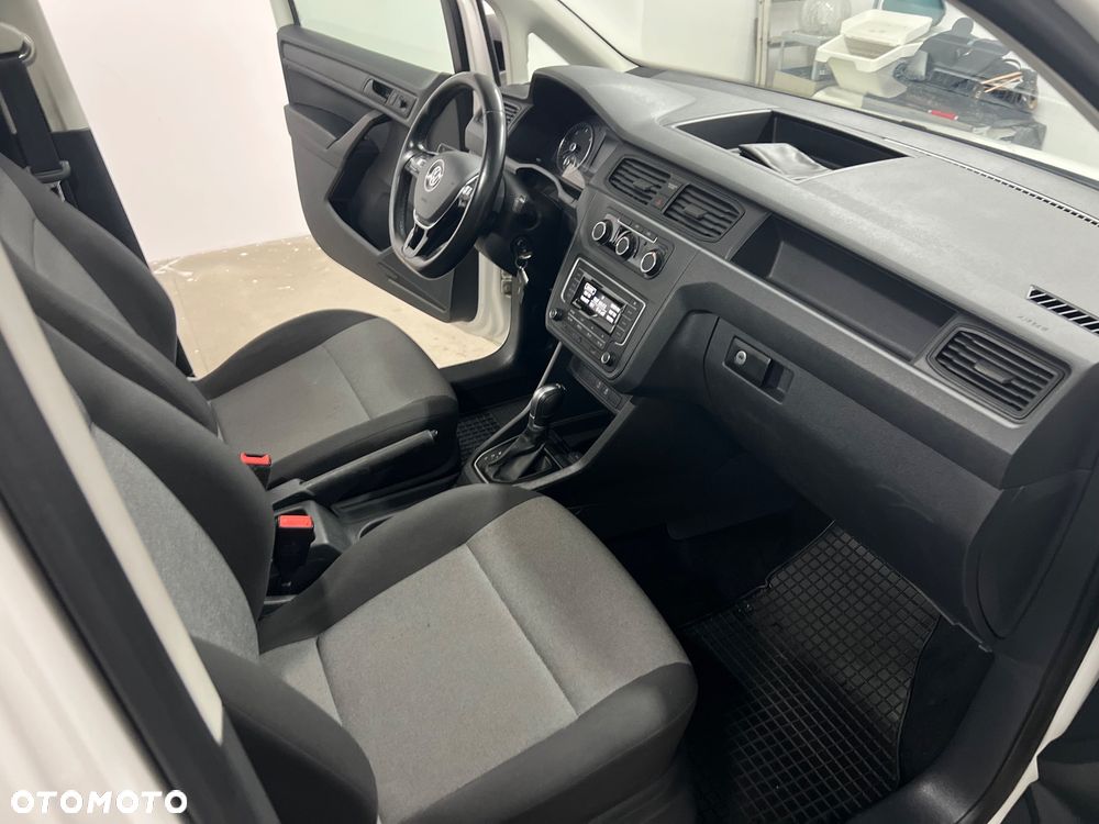 Volkswagen Caddy - 10