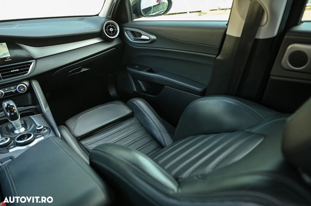 Alfa Romeo Giulia 2.0 Turbo RWD AT8 Super - 21