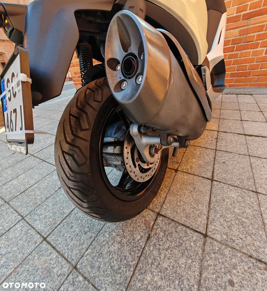 Piaggio Beverly - 10