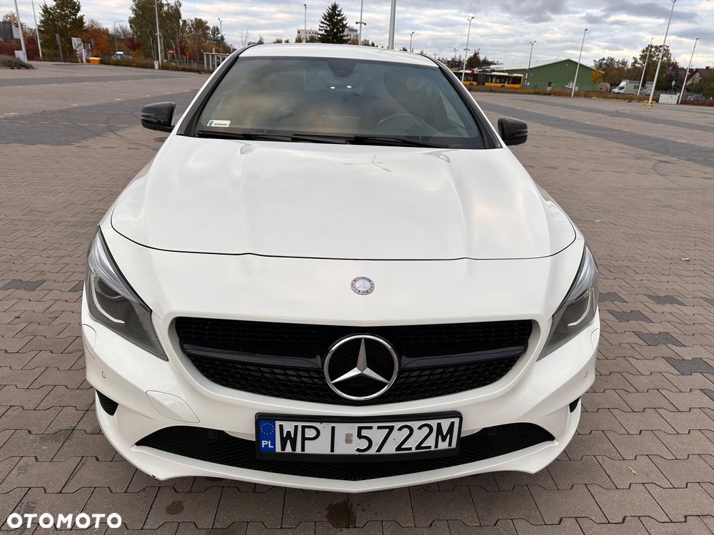 Mercedes-Benz CLA - 10