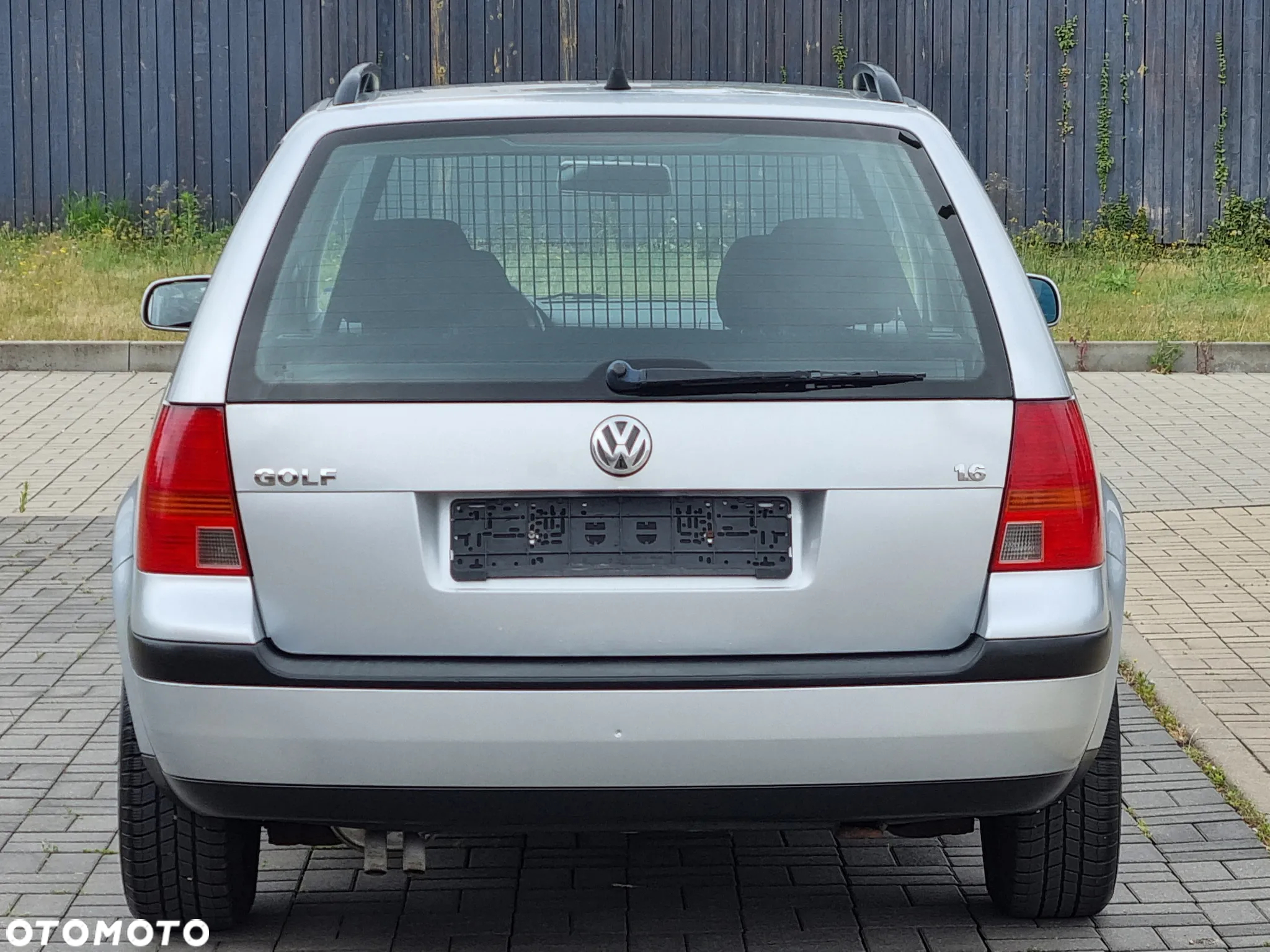 Volkswagen Golf IV 1.6 Basis - 4
