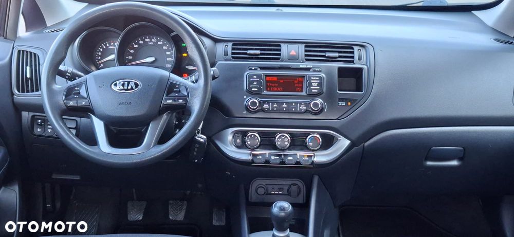 Kia Rio 1.2 Attract - 13