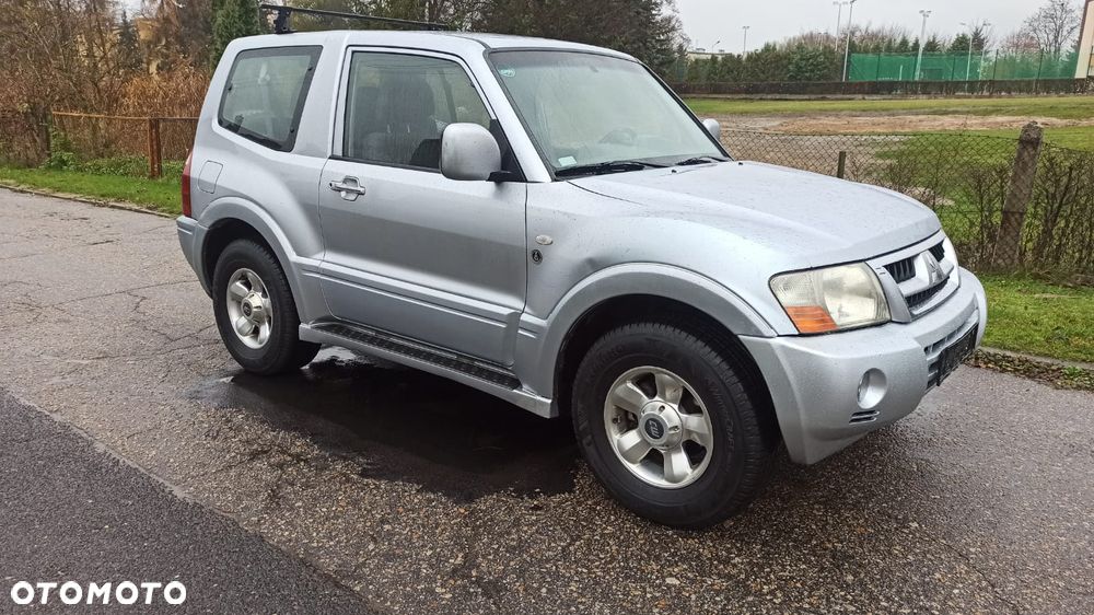 Mitsubishi Pajero 3.2 DI-D Elegance - 1