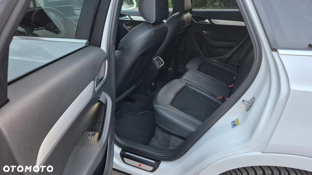 Audi Q3 2.0 TDI Quattro S tronic sport - 33