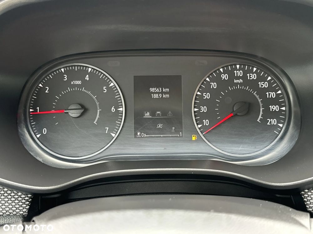 Dacia Jogger 1.0 TCe Comfort 7os - 15