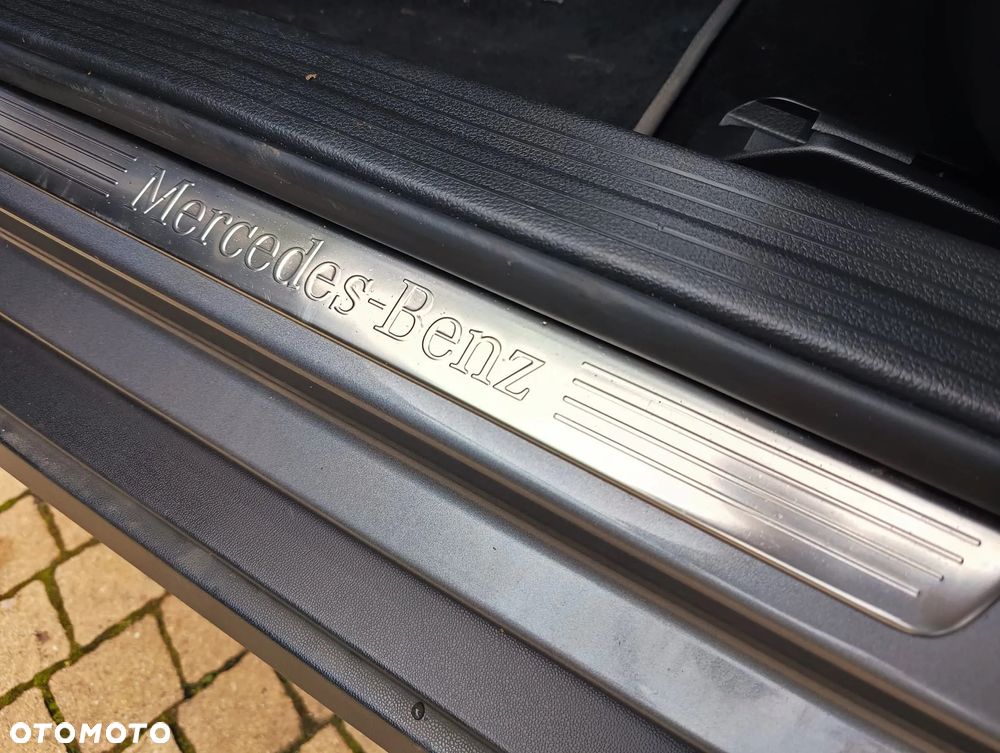 Mercedes-Benz GLA 200 Urban - 27