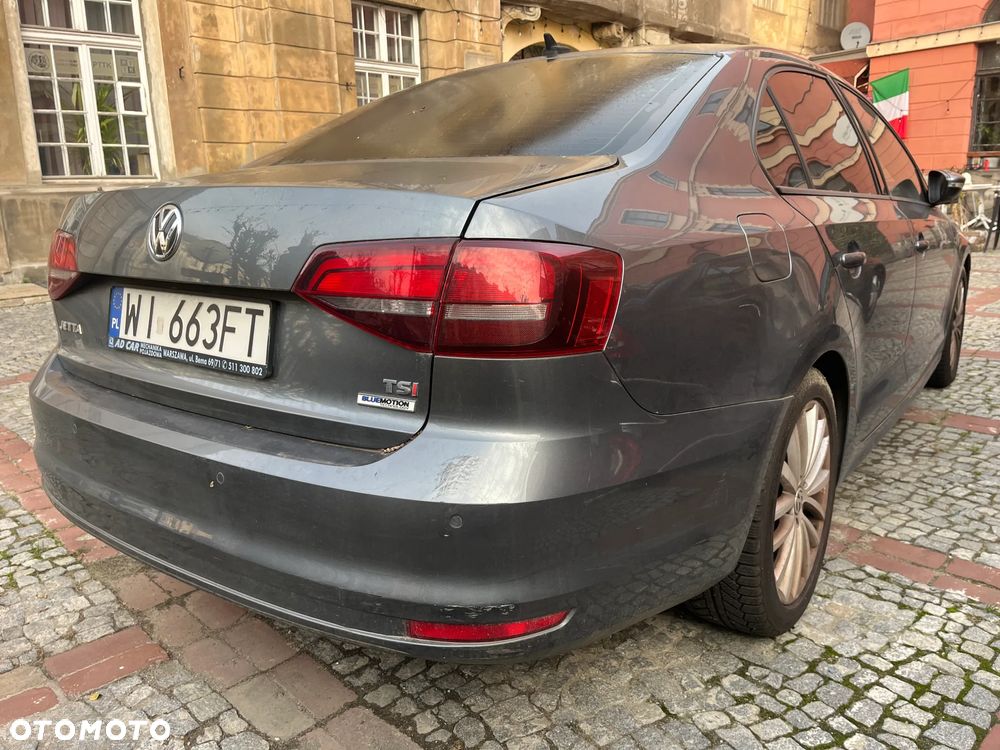 Volkswagen Jetta - 3