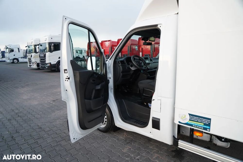 Renault MASTER / CONTAINER / LIFT - 750 KG / MTA: 3500 KG / 2023 / - 22